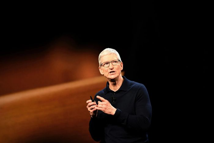  CEO Tim Cook cho biết Apple muốn cung cấp các công cụ và nền tảng cần thiết để nhà phát triển xây dựng thế hệ ứng dụng tiếp theo. Ảnh: Bloomberg. 