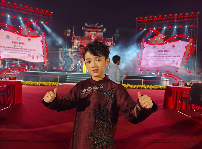 Đức Minh xuất hiện trong nhiều chương trình nghệ thuật lớn