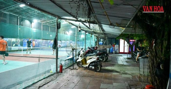 Việc xây dựng sân bóng, pickleball cũng như quản lý, nguồn thu phát sinh, hạch toán có thực hiện đầy đủ theo quy định là câu hỏi được dư luận quan tâm