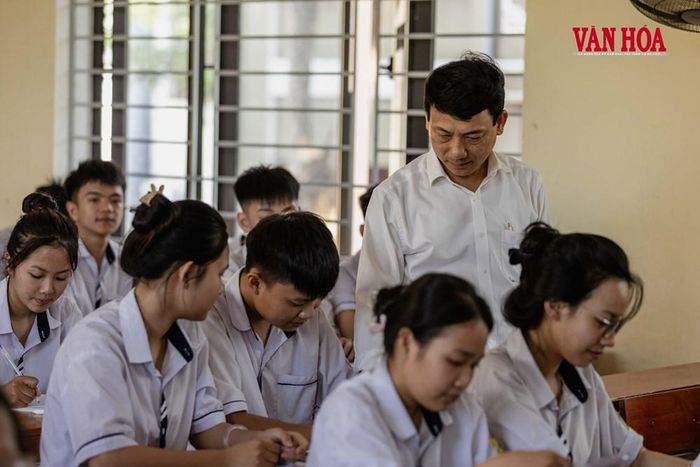 Sự phân loại học sinh sau các kỳ thi thử giúp thầy cô Trường THPT Phan Đình Phùng có thể đánh giá được chất lượng học sinh, từ đó đưa ra những phương án tối ưu nhằm bổ sung kiến thức, tạo sự tự tin cho học sinh bước vào kỳ thi