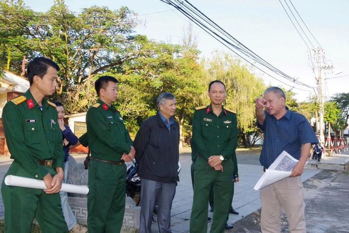 Lực lượng chức năng và các chuyên gia khảo sát thực địa tại khu vực được xác định nghi có mộ tập thể từ 70–90 liệt sĩ hy sinh trong cuộc Tổng tiến công và nổi dậy Xuân Mậu Thân 1968