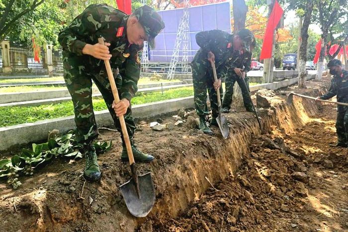 Khu vực triển khai tìm kiếm nằm ở đường Trường Chinh, phường Đăk Cấm