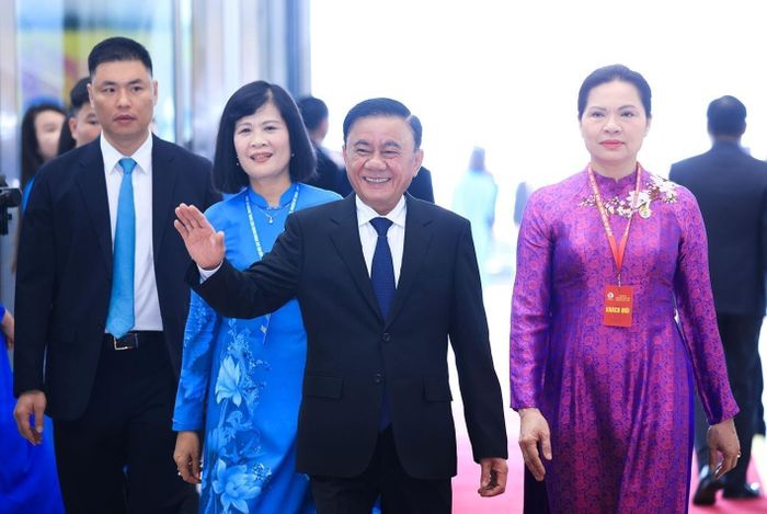 Đồng chí Trần Cẩm Tú, Ủy viên Bộ Chính trị, Thường trực Ban Bí thư đến dự Đại hội. Ảnh: Tuấn Anh - TTXVN