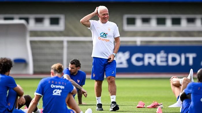 Huấn luyện viên Deschamps cùng các cầu thủ Pháp trong buổi tập chuẩn bị cho World Cup 2026. (Nguồn: Liên đoàn Bóng đá Pháp)