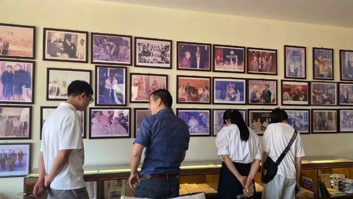 Tư liệu quý về nhà văn Tô Hoài trong không gian lưu niệm.