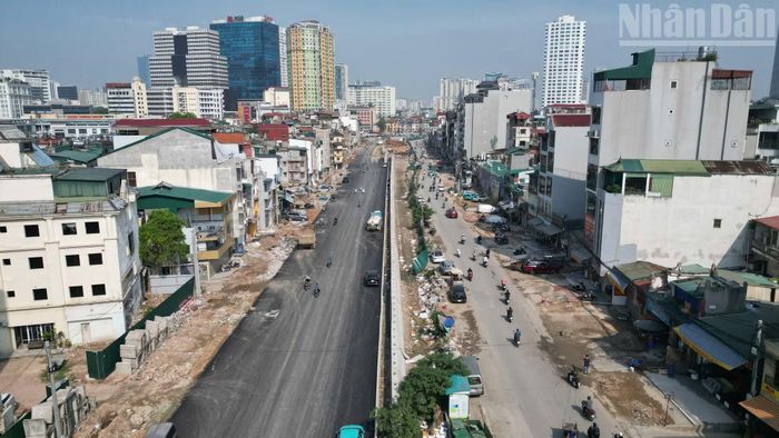 Nhiều công trình dân sinh, hạ tầng kỹ thuật sau khi được đồng bộ hóa đang góp phần hình thành diện mạo đô thị văn minh, hiện đại hơn.