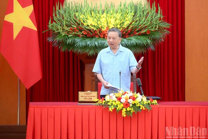 Tổng Bí thư, Chủ tịch nước Tô Lâm phát biểu chỉ đạo tại cuộc làm việc.