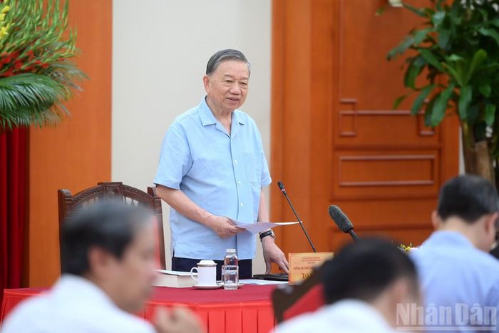 Tổng Bí thư, Chủ tịch nước Tô Lâm phát biểu chỉ đạo tại cuộc làm việc.