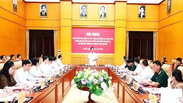 Các đại biểu dự hội nghị.