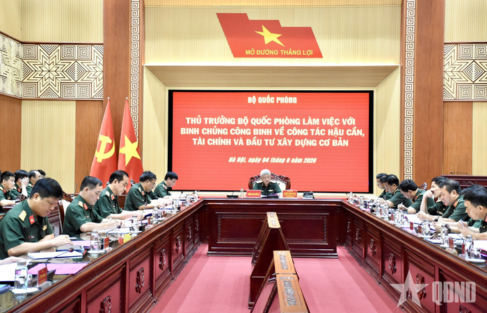 Quang cảnh buổi kiểm tra. 