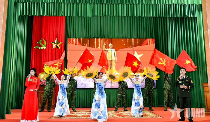 Phần thi tuyên truyền viên trẻ của Chi đoàn cơ quan Ban chỉ huy Bộ đội Biên phòng TP Cần Thơ. 