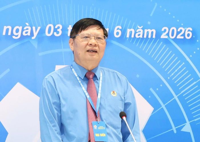  Phó Chủ tịch Tổng Liên đoàn Lao động Việt Nam Phan Văn Anh phát biểu tại trung tâm thảo luận chiều 3-6. Ảnh: NGUYỄN HẢI 