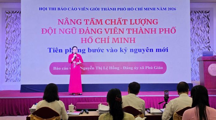  Thí sinh đầu tiên bước vào phần thi 