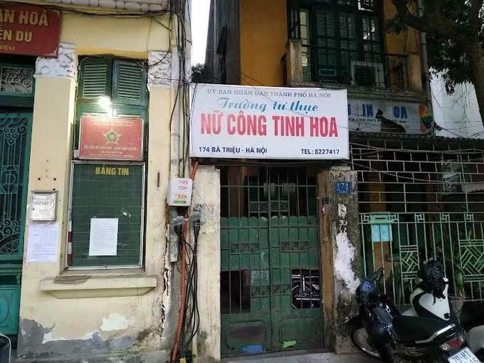  Ngôi trường là niềm mơ ước, tự hào được học của bao thiếu nữ Hà Thành xưa. 