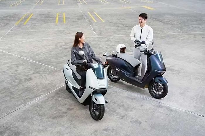 Từ tháng 7/2026 (dự kiến), xe máy điện Honda UC3 với 2 phiên bản và 3 màu sắc sẽ chính thức được mở bán thông qua 83 HEAD Kinh doanh xe điện (danh sách được cập nhật trên website) tại 20 tỉnh thành phố.