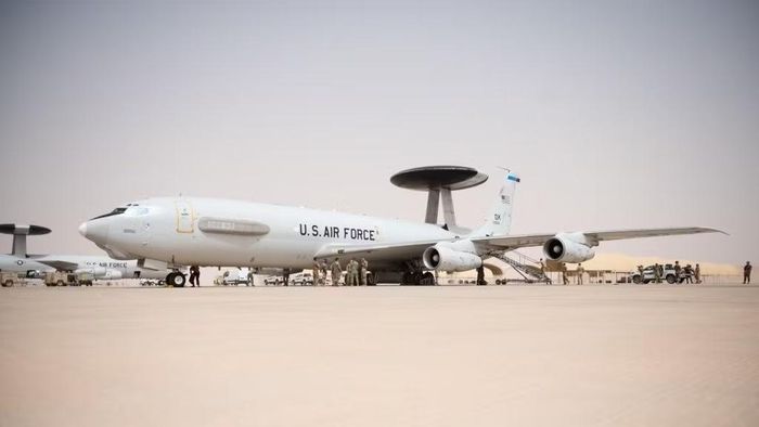  Các máy bay trinh sát cảnh báo sớm sẽ sớm mất đi vai trò và bị thay thế. USAF 