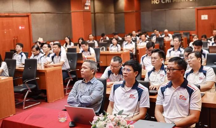 Hội nghị tập huấn nghiệp vụ kiểm tra coi thi, chấm thi Kỳ thi tốt nghiệp THPT năm 2026 tại Trường Đại học Ngân hàng TPHCM. Ảnh: HUB.