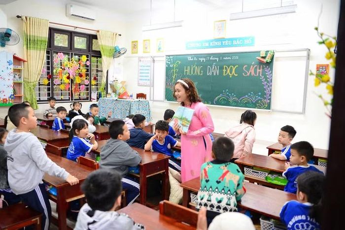 Sinh viên của Khoa đã trở thành nhiều thầy cô giáo tâm huyết đang dạy học ở nhiều cơ sở giáo dục trên cả nước.