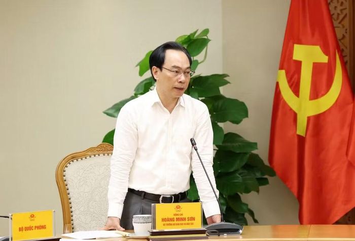Bộ trưởng Bộ GD&amp;ĐT Hoàng Minh Sơn phát biểu tại cuộc họp - Ảnh: VGP/Gia Huy