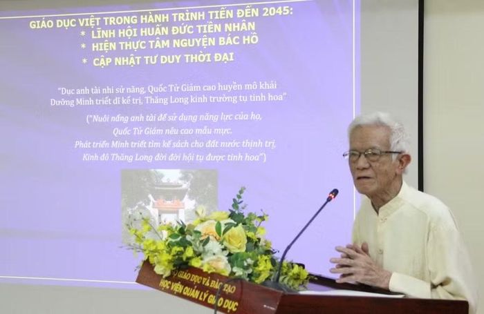 PGS.TS Đặng Quốc Bảo – nguyên Giám đốc Học viện Quản lý giáo dục tham luận tại hội thảo.