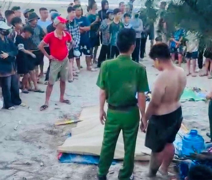 Vụ đuối nước khiến nam sinh tử vong tại biển Quảng Chính.