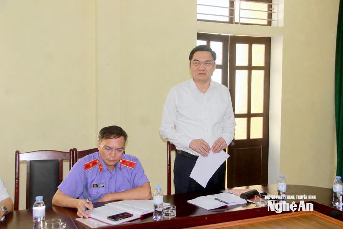 Đồng chí Hoàng Nghĩa Hiếu phát biểu tại cuộc họp. Ảnh: Quang An