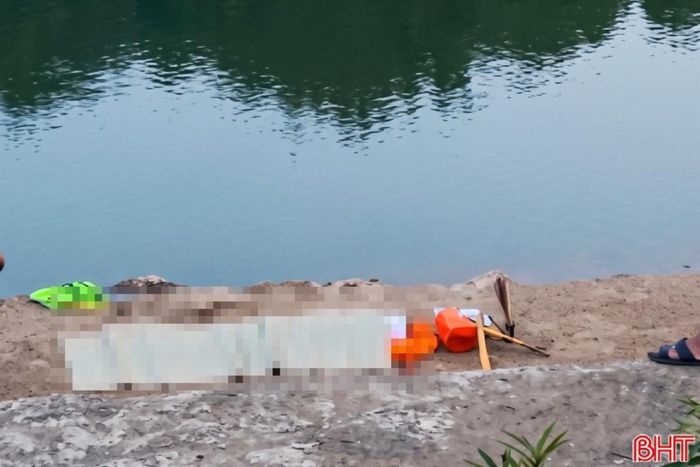  Nữ sinh 15 tuổi tử vong do đuối nước tại hồ Kẻ Gỗ. Ảnh người dân cung cấp. 