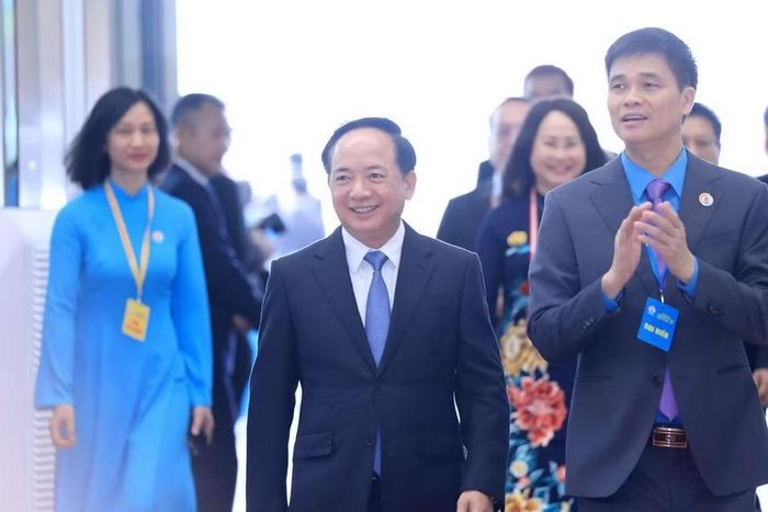 Đồng chí Trịnh Văn Quyết, Ủy viên Bộ Chính trị, Bí thư Trung ương Đảng, Trưởng ban Tuyên giáo và Dân vận Trung ương đến dự Đại hội. (Ảnh: Tuấn Anh/TTXVN)