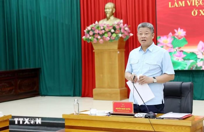 Chủ tịch Ủy ban Nhân dân tỉnh Hưng Yên Nguyễn Mạnh Quyền phát biểu tại hội nghị. (Ảnh: Thế Duyệt/TTXVN)