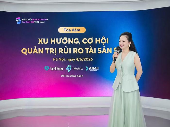 Bà Nguyễn Vân Hiền nhấn mạnh tầm quan trọng của việc đào tạo nâng cao năng lực trong quá trình phát triển của thị trường tài sản số. (Ảnh: VBA)
