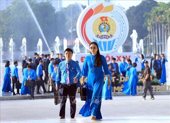 Các đại biểu đến dự Phiên làm việc trọng thể Đại hội XIV Công đoàn Việt Nam. Ảnh: Tuấn Anh/TTXVN