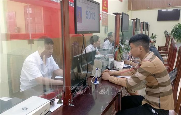 Việc số hóa hồ sơ, kết quả giải quyết thủ tục hành chính tiếp tục được triển khai đồng bộ tại 100% bộ phận một cửa các cấp.