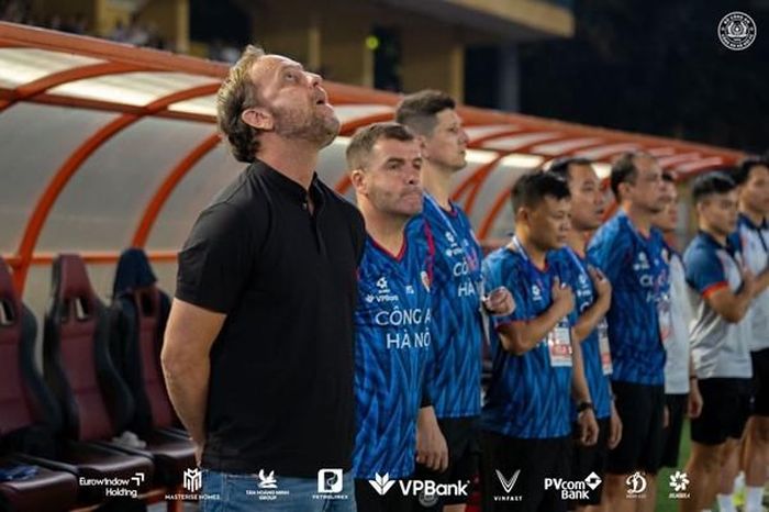 Nếu được chọn làm HLV đội tuyển Đức, HLV Polking muốn đối đầu với Messi tại một trận chung kết World Cup. Ảnh: CAHNFC