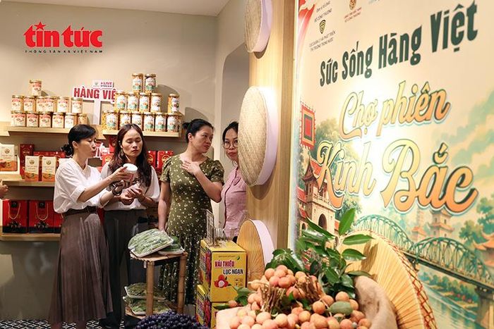 Các đặc sản Bắc Ninh được giới thiệu, dùng thử trực tiếp tới người tiêu dùng Thủ đô.