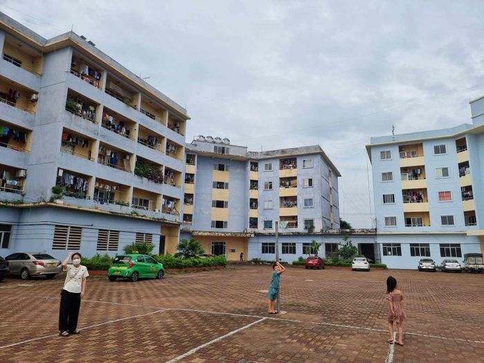 Các tòa nhà ở xã hội dành cho công nhân thuê tại Khu công nghiệp Bắc Thăng Long (Ảnh: XC/Báo Tin tức và Dân tộc).