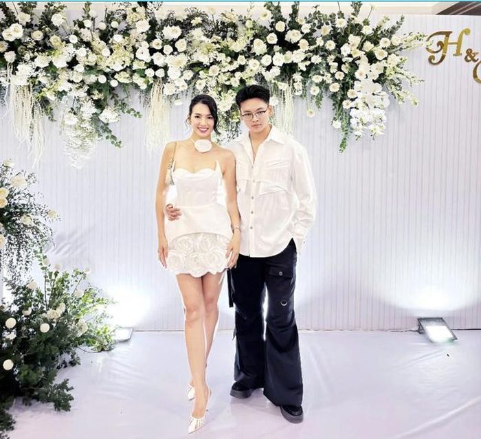 Anh thư và con trai.