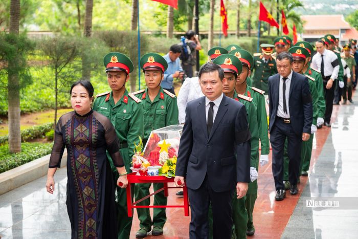 25 năm qua, kể từ khi Bản ghi nhớ tổ chức tìm kiếm, cất bốc hài cốt liệt sĩ Việt Nam tại Campuchia được hai nước ký kết, chúng ta đã quy tập được 769 hài cốt liệt sĩ quân tình nguyện và chuyên gia Việt Nam hy sinh trong chiến tranh về an táng tại nghĩa trang liệt sĩ tỉnh Đắk Lắk.