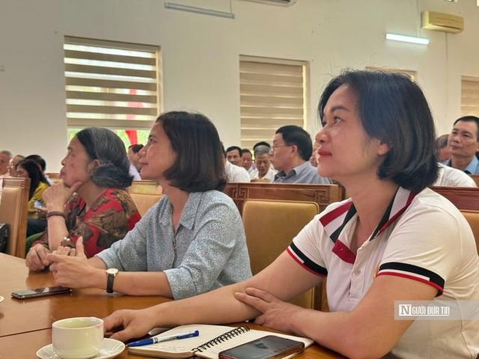 Các đại biểu chăm chú lắng nghe tại Hội nghị.