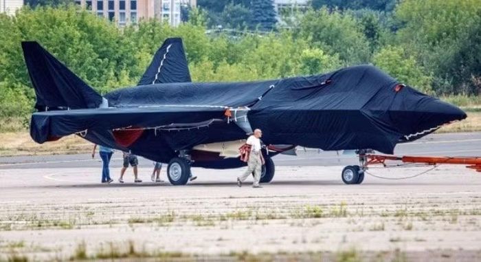 Mô hình máy bay chiến đấu S-75 Checkmate được công bố vào năm 2021. Ảnh: MW.