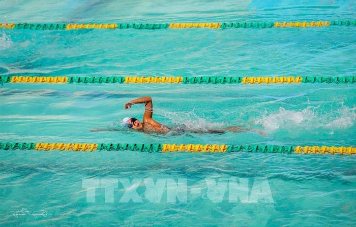 Các bể bơi trên địa bàn tỉnh Tây Ninh góp phần mở rộng cơ hội tiếp cận các lớp học bơi cho học sinh trong dịp hè. Ảnh: Giang Phương - TTXVN