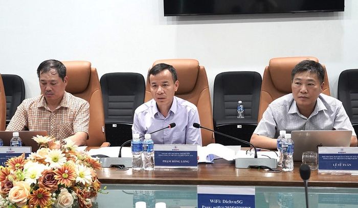 Ông Phạm Hồng Long – Thành viên HĐTV EVNNPT phát biểu tại buổi làm việc. Ảnh: EVNNPT