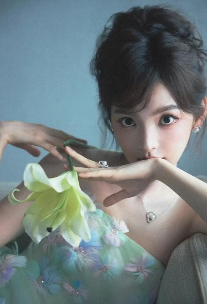 Thời gian qua, Chương Nhược Nam là một trong những gương mặt nhận được nhiều sự quan tâm của khán giả yêu phim Hoa ngữ.