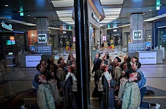Đạo diễn Yeon Sang Ho tiếp tục phát huy thế mạnh của mình trong việc làm mới dòng phim zombie Hàn Quốc.