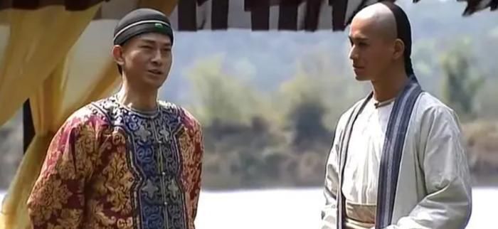 Trần Gia Lạc có vị trí đặc biệt trong thế giới Kim Dung nhờ sự kết hợp giữa trí tuệ, học vấn và võ công. 