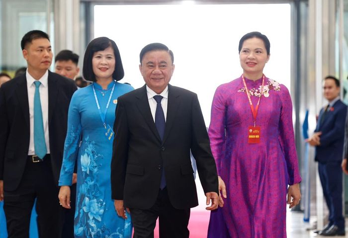 Ủy viên Bộ Chính trị, Thường trực Ban Bí thư Trần Cẩm Tú (giữa) dự Đại hội