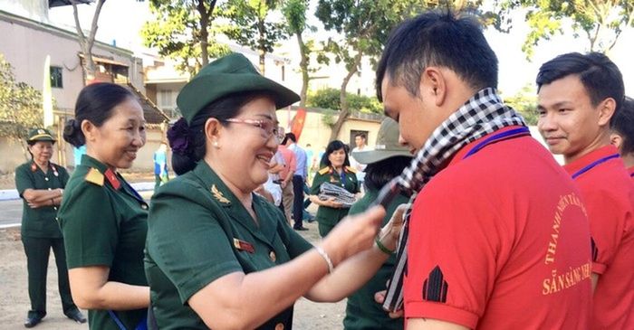 Nữ cựu chiến binh tại TP Hồ Chí Minh tích cực đi đầu trong thực hiện các phong trào thi đua, các cuộc vận động do các cấp, các ngành phát động, tiếp tục phát huy phẩm chất “Bộ đội Cụ Hồ” với tinh thần vẹn nguyên nghĩa tình đồng đội, làm những việc có lợi cho dân.