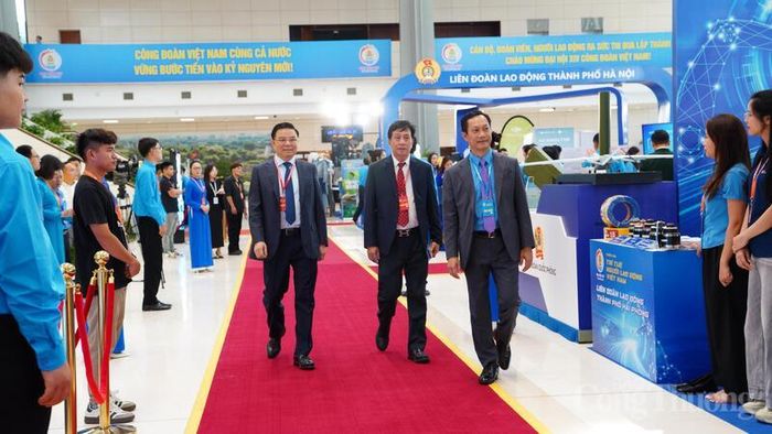 Bộ trưởng Bộ Công Thương Lê Mạnh Hùng tham dự Đại hội XIV Công đoàn Việt Nam. Ảnh: Thái Mạnh