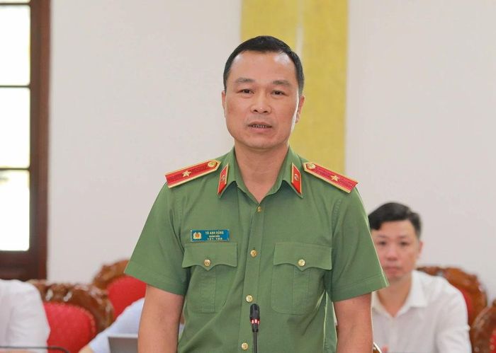 Thiếu tướng Tô Anh Dũng, Giám đốc Công an tỉnh phát biểu tại hội nghị.