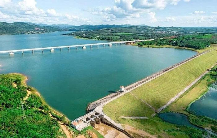 Hồ Yên Mỹ do CT Sông Chu quản lý, phục vụ nước tưới cho 5.840ha cây trồng. Ảnh: Thùy Dương