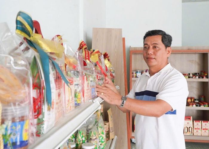 Gian hàng sản phẩm OCOP của Hợp tác xã Thương mại - Dịch vụ Nông nghiệp Tân Hội.